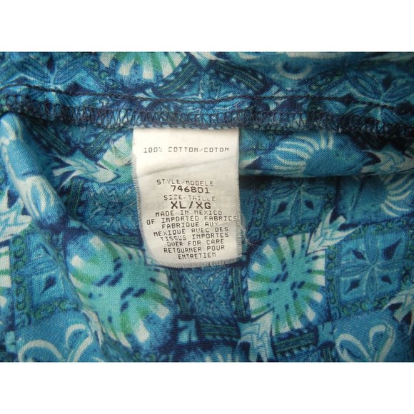 Blue print Hawaiian Shirt, Duke Kahanamona  XL coconut buttons gently preowned - Picture 7 of 7